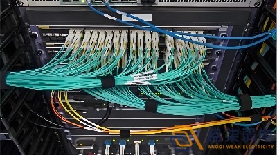 工廠PoE供電弱電系統，簡化布線提升運維效率